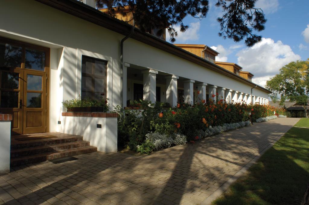 Sarlospuszta Club Hotel Tatarszentgyorgy