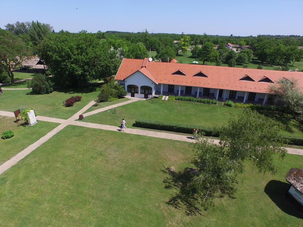 Sarlospuszta Club Hotel Tatárszentgyörgy